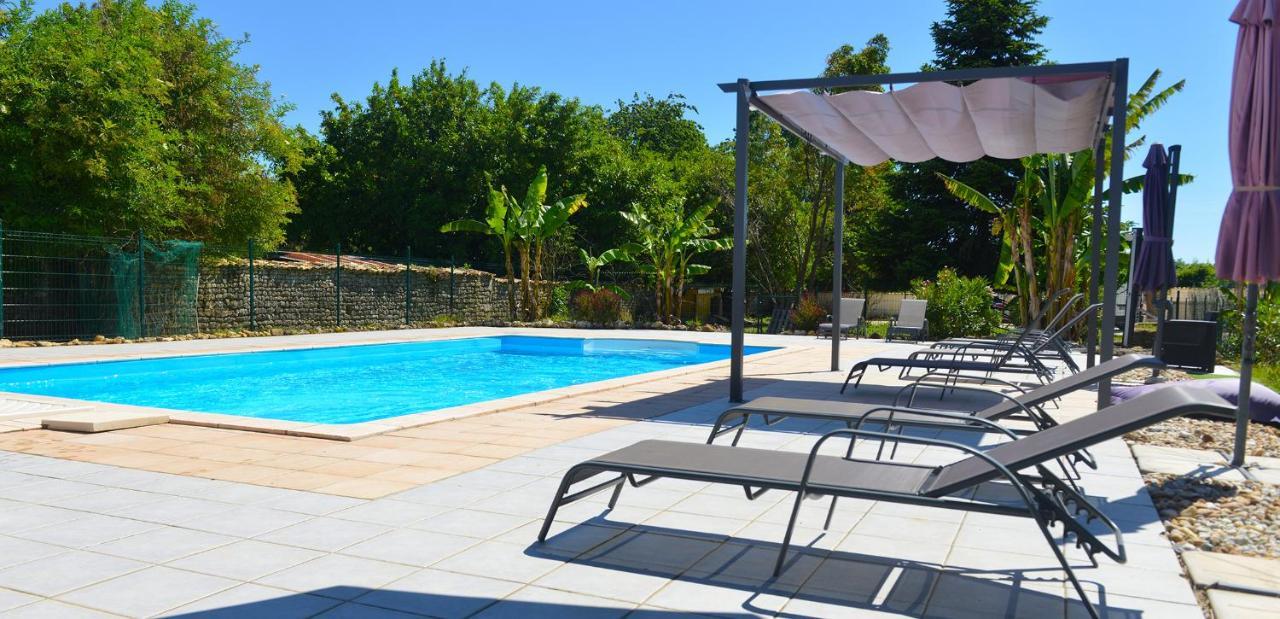 Gites Jardin-Darcy - Piscine Au Sel Bois Экстерьер фото