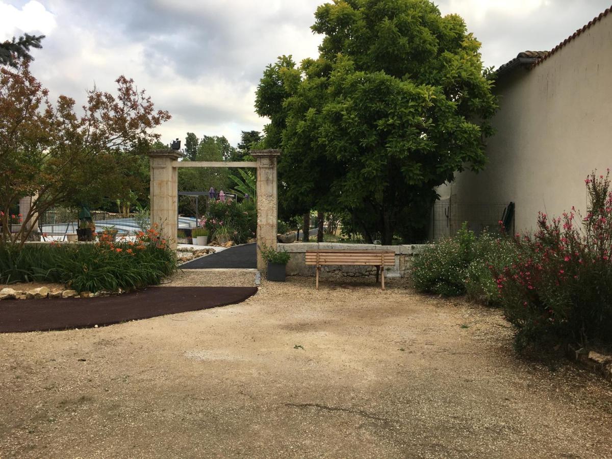 Gites Jardin-Darcy - Piscine Au Sel Bois Экстерьер фото
